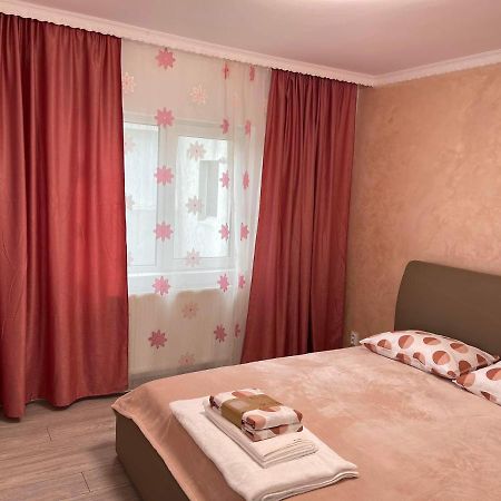 Eric Apartment Buzău Exteriér fotografie